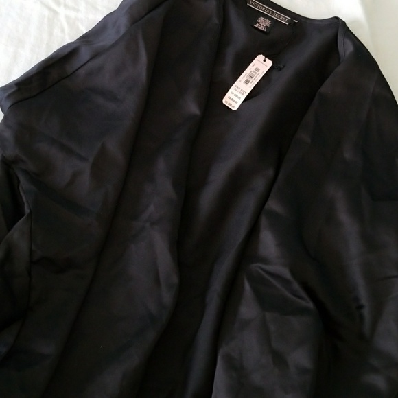 2 halter bras and a brand new night slip - Picture 2 of 2